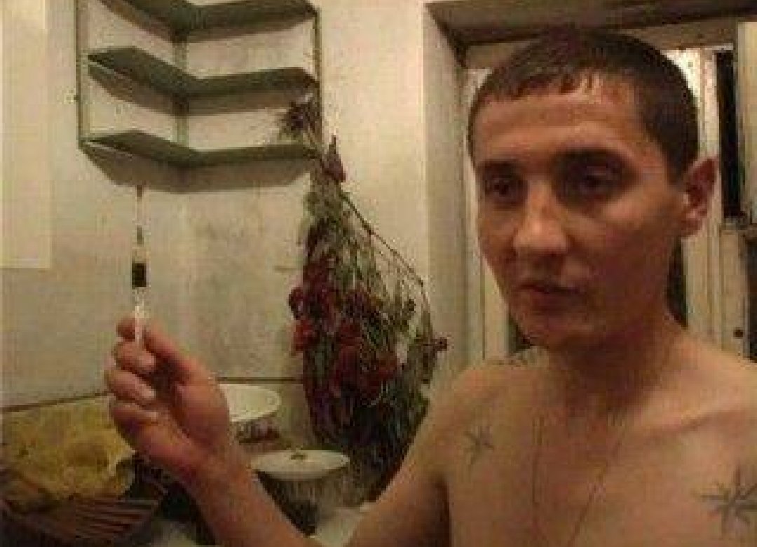 On the Edge. Six Episodes on AIDS in Ukraine