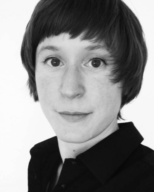 Aline Helmcke