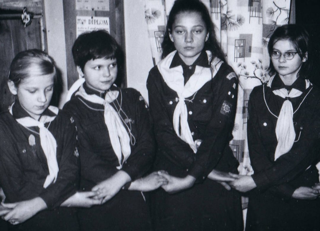 Scouts without a Lily