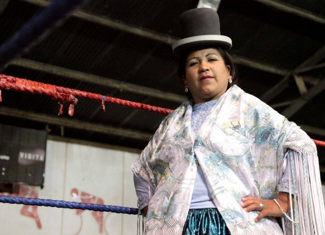 Fighting Cholita