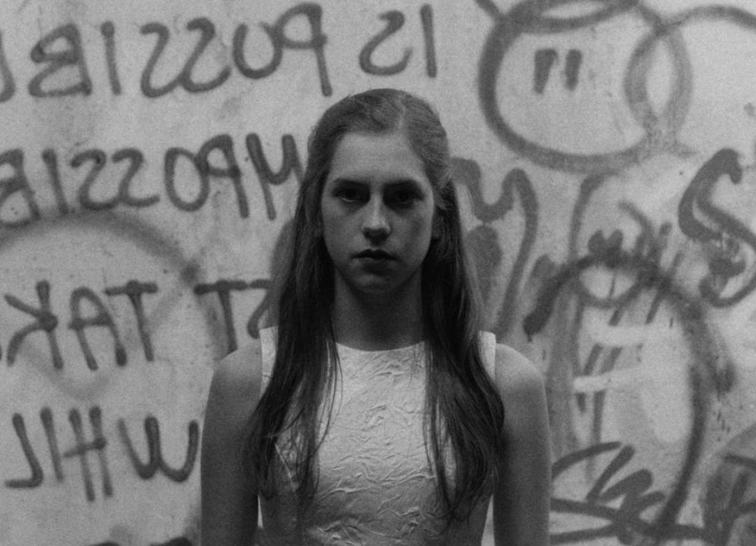 Antigone, A Simple Step Out