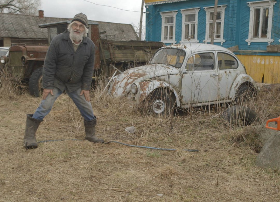 Uncle Sasha, or One Flew Over Russia
