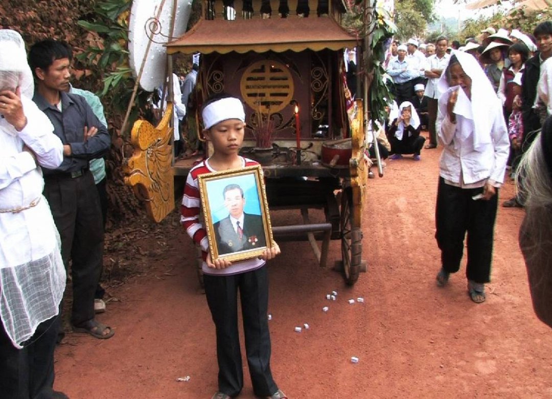 The  Northern Vietnam Is Cruel (The Ballad of the Singing Noodle)