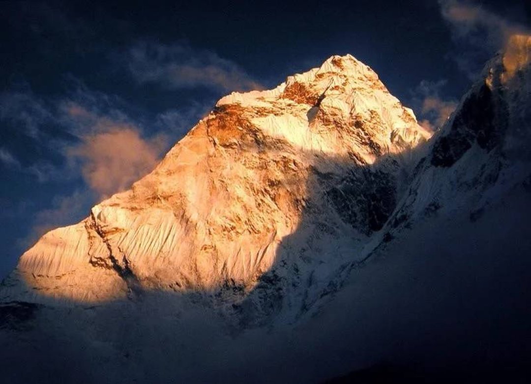 Ama Dablam, Dreams Unfolded