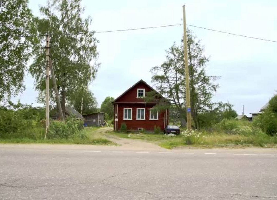 Karelia, International with Monument