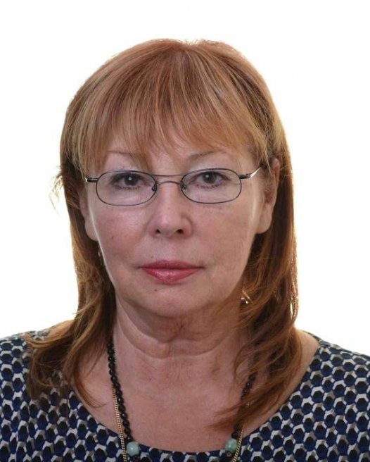 Dzintra Geka